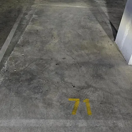 Superior Garage&balcony Da Prime Flat *