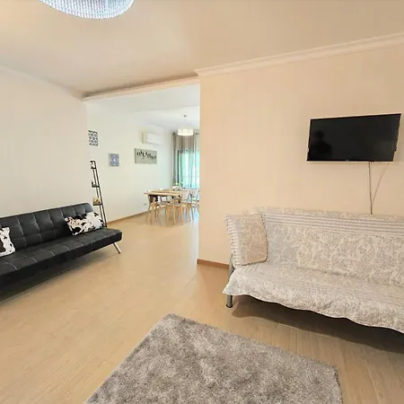 Superior Garage&balcony Da Prime Flat